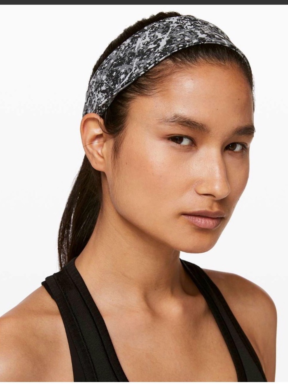 Lululemon Black & White Speckled Fly Away Tamer Headband II